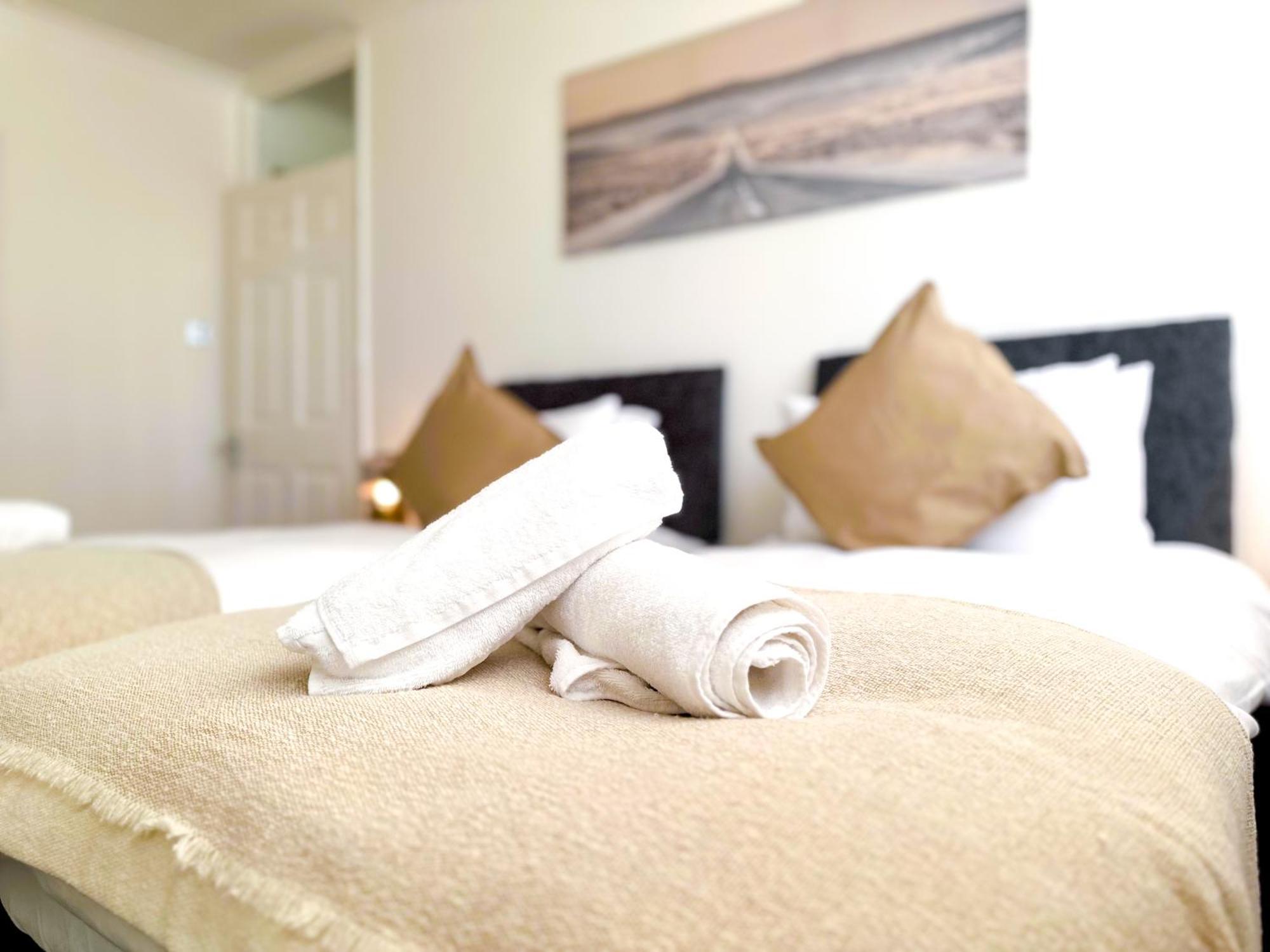 Contemporary And Cosy Birmingham Apartment- Free Parking & Wi-Fi Bagian luar foto