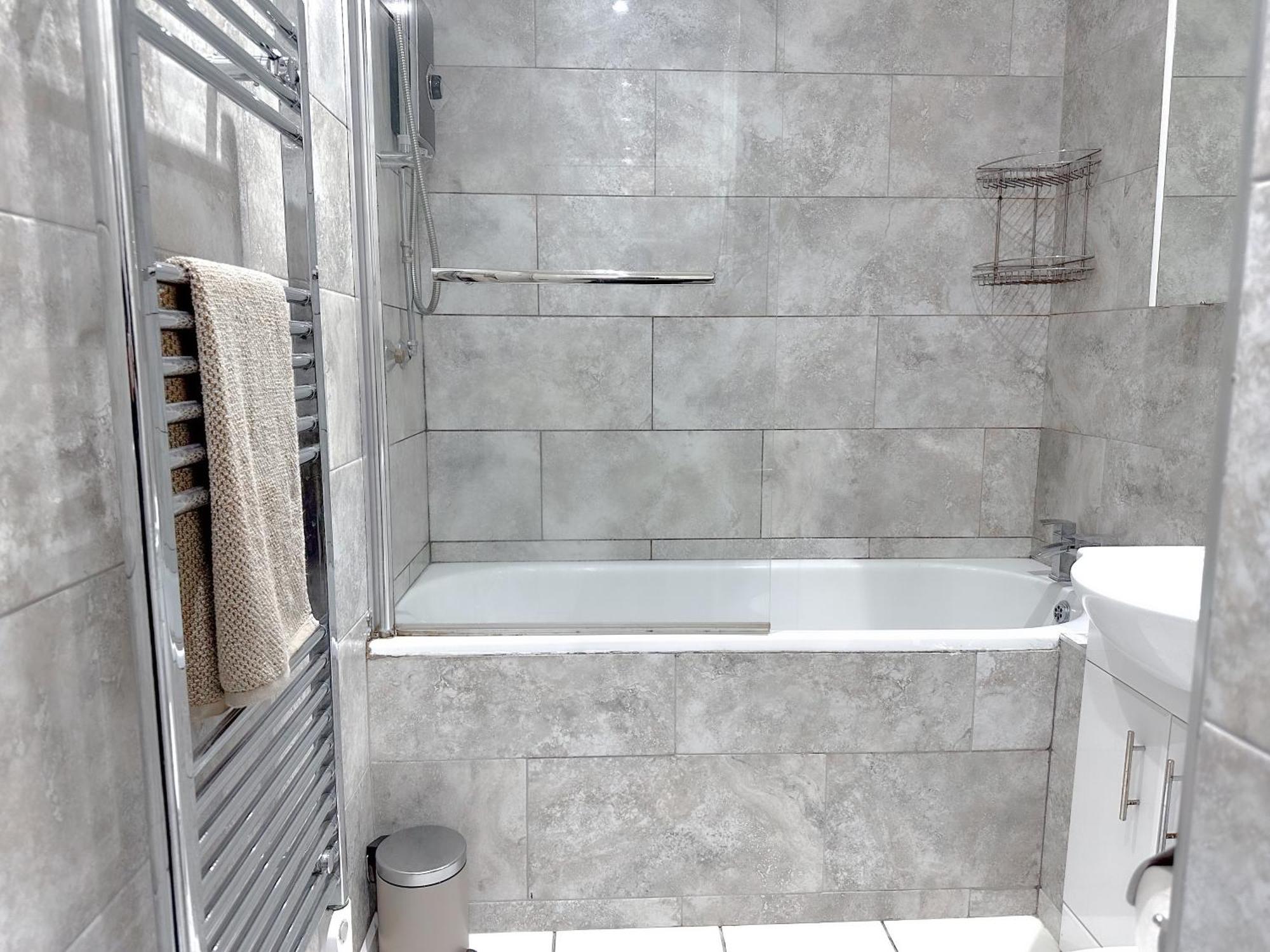 Contemporary And Cosy Birmingham Apartment- Free Parking & Wi-Fi Bagian luar foto