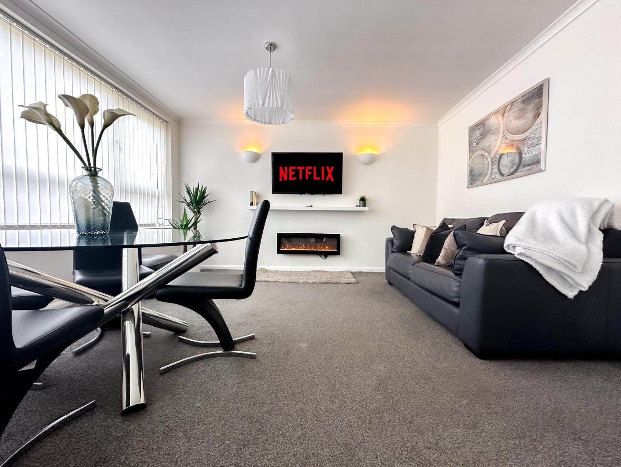 Contemporary And Cosy Birmingham Apartment- Free Parking & Wi-Fi Bagian luar foto