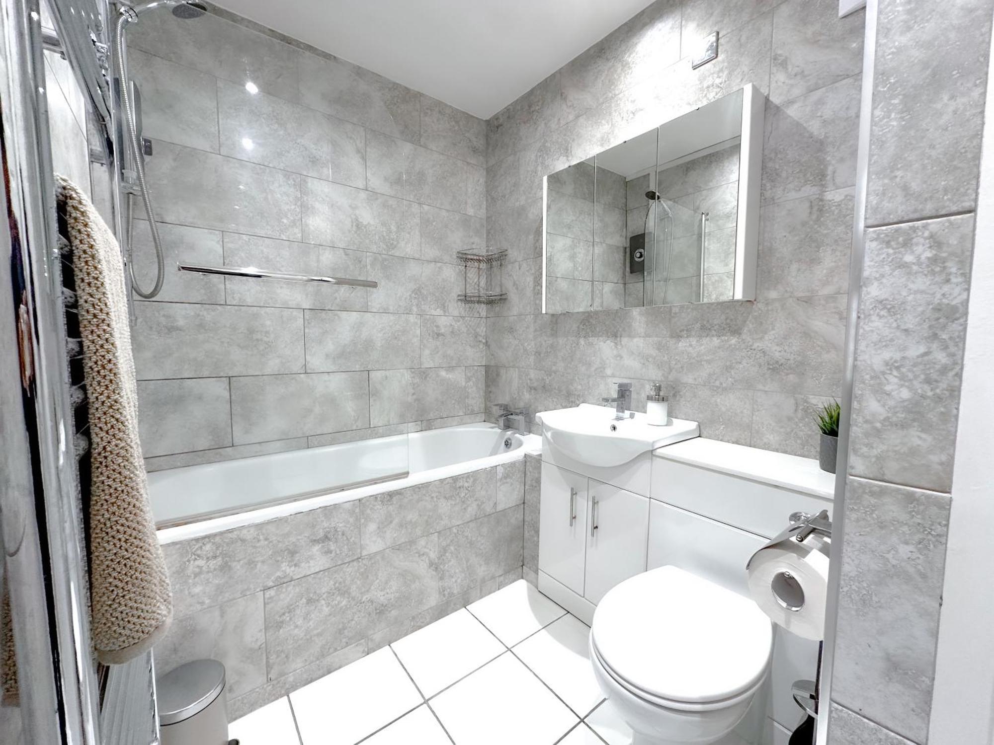 Contemporary And Cosy Birmingham Apartment- Free Parking & Wi-Fi Bagian luar foto